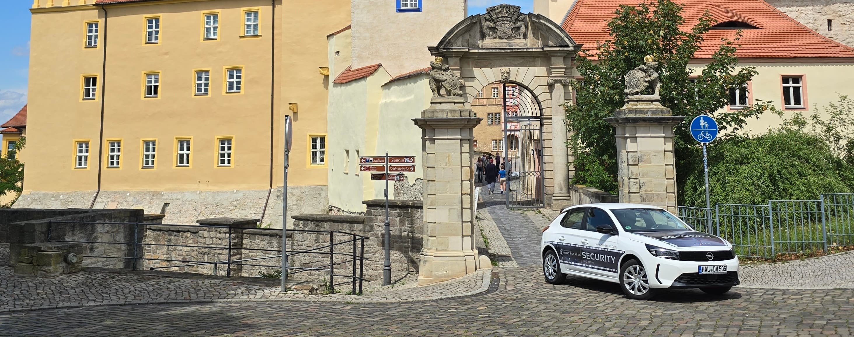 Text Image Teaser Alt